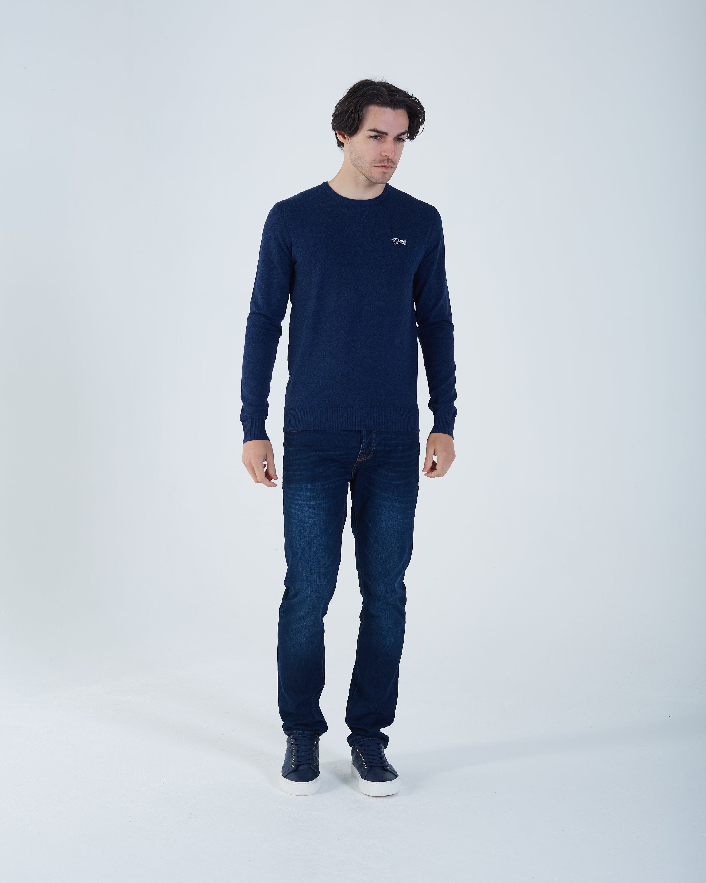 Dale Round Neck Navy