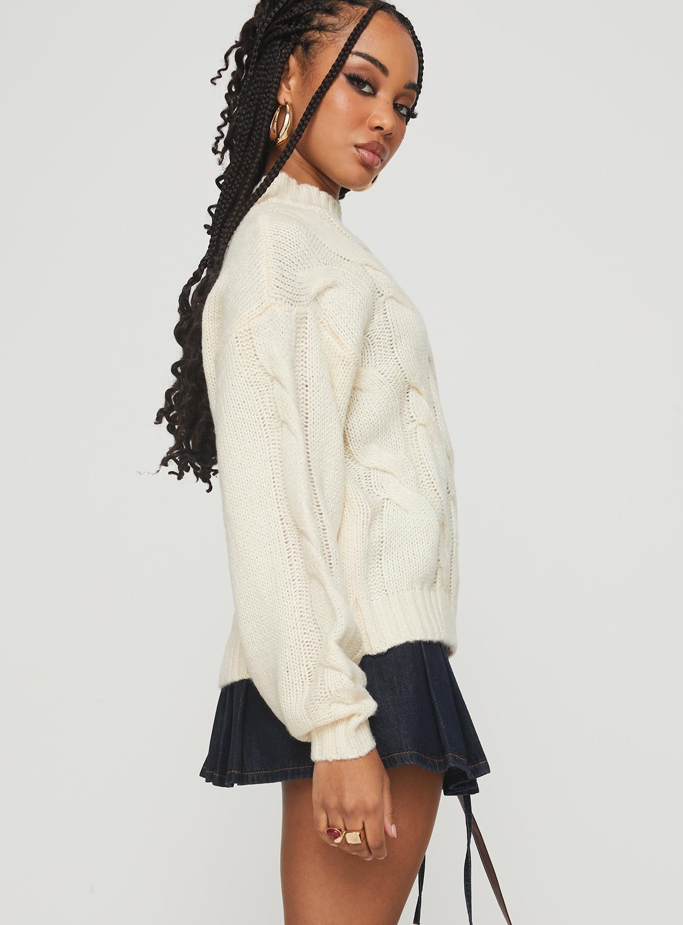 Gzira Oversized Cable Knit Sweater Cream