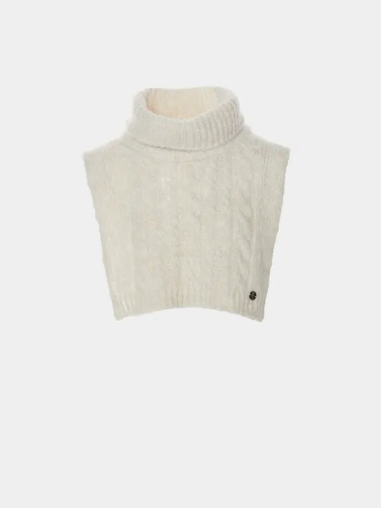 Knitted turtleneck collar