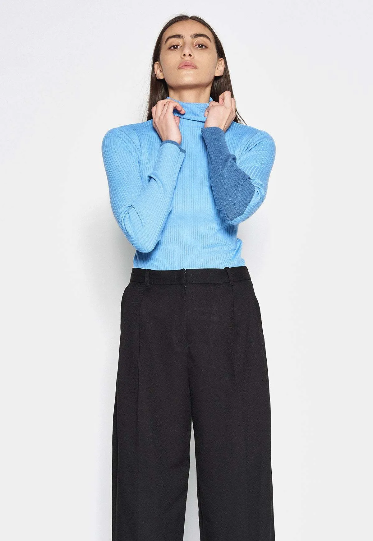 Rib Turtleneck - Blue