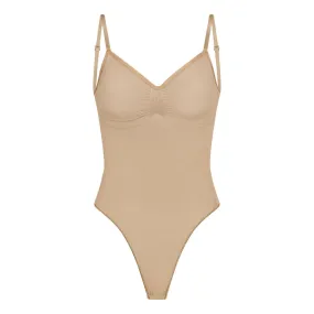 SKIMS SEAMLESS SCULPT Low Back Thong Bodysuit Clay - Beige