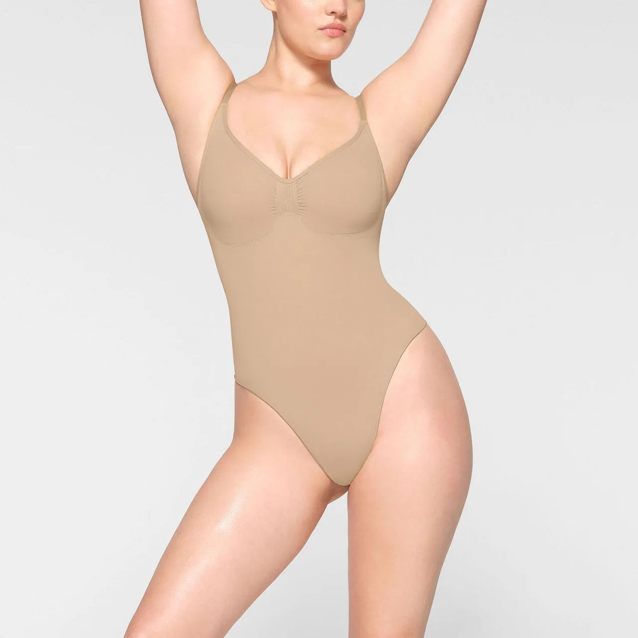 SKIMS SEAMLESS SCULPT Thong Bodysuit Clay - Beige