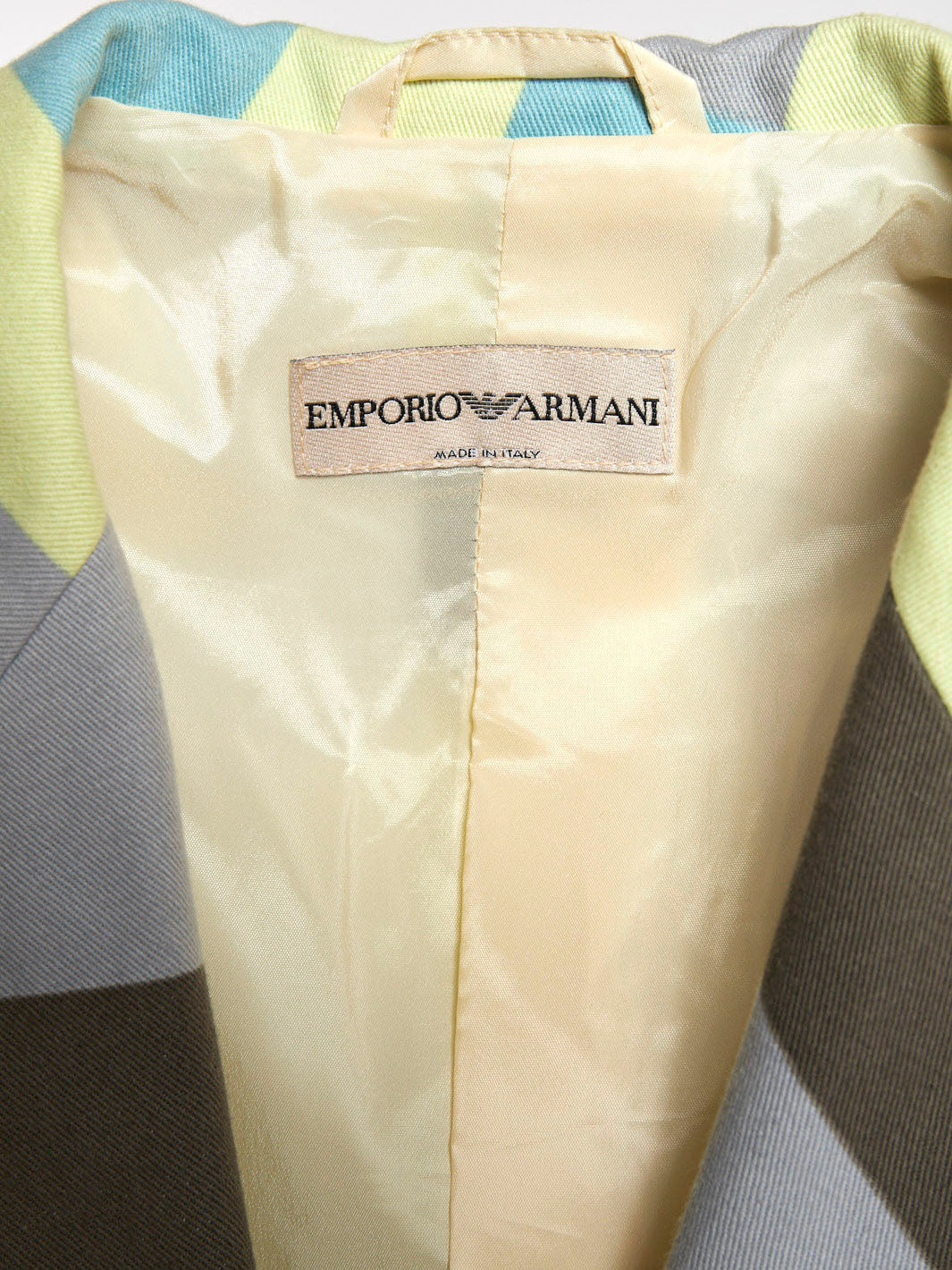 Y2K Emporio Armani blazer with geometric pattern and pockets